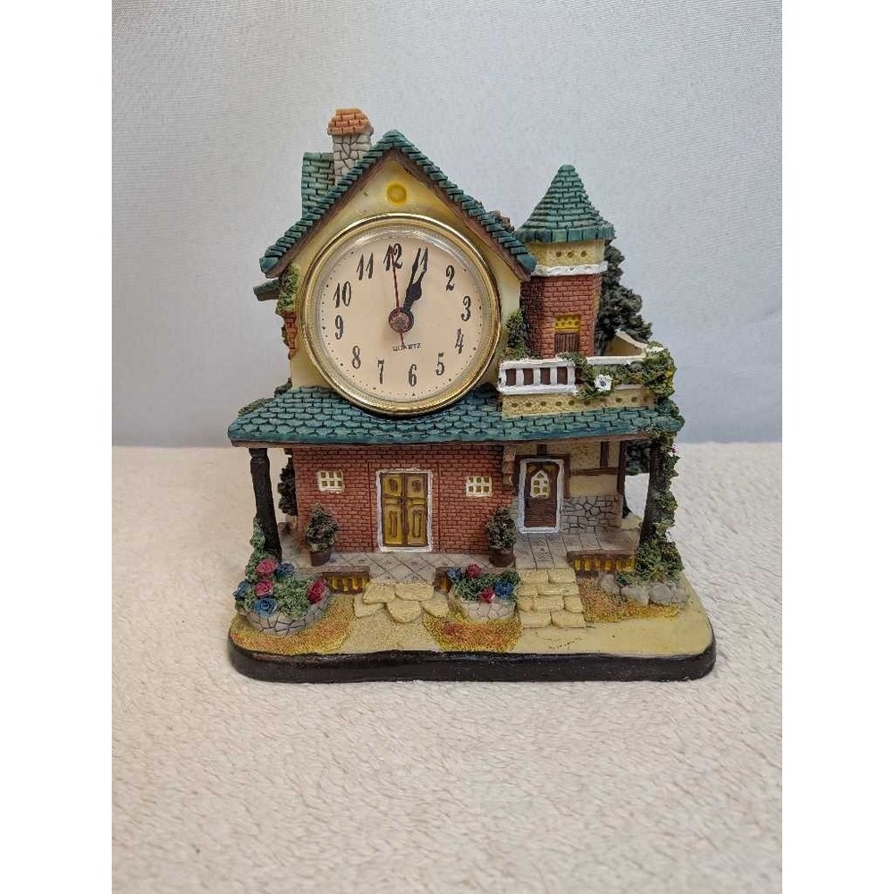 Vintage Cottage House Clock Resin Desk Table Decor